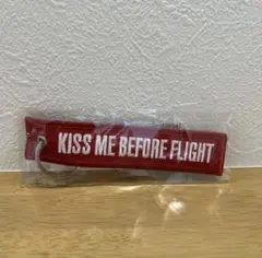 KISS ME BEFORE FLIGHT フライトタグ キーホルダー
