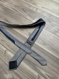 美品　タカキュー　メイルアンドコー　ネクタイ　グレー　千鳥　アシンメトリー