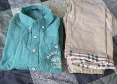 BURBERRY ベージュパンツとグリーンシャツセット 130A