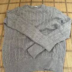 ケーブルニット ニット