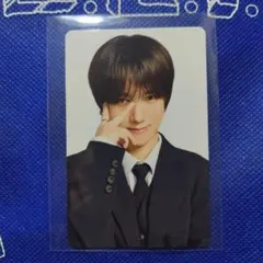 SUPERJUNIOR イェソン 会場限定ピンバッチ封入トレカ - メルカリ