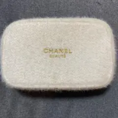 CHANEL BEAUTE ポーチ ホワイトのサムネイル