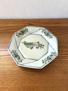 美品、明治、大正時代の乳白色大皿 6寸】大人可愛い明治の色絵皿 – Kotto Shop