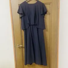 美品　SHIPS シップス 綺麗目ワンピース ネイビー フレア袖
