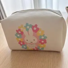 ミッフィー　フラワーシリーズ　ポーチ