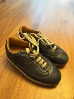 エルメス　HERMES スニーカー　ローカットスニーカー　35.5のサムネイル