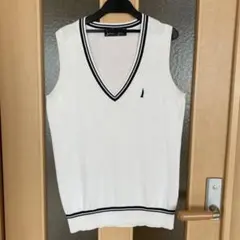 EAST BOY ホワイト Vネック スクールベスト