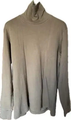 UNIQLO タートルネック長袖カットソー M