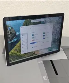 Item thumbnail for item e8444b73-5561-4486-a36f-fd13f97aadb7