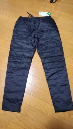新品　サイズM　ブラック　洗えるフュージョンダウンライトパンツ