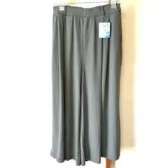 新品オリーブグリーン LL ワイドパンツ　ガウチョパンツ2L〜3Lサイズ