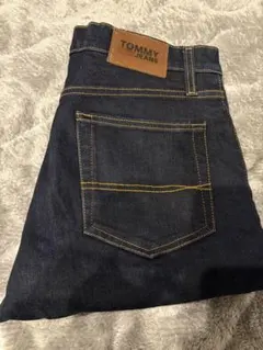 TOMMY JEANS デニムパンツのサムネイル