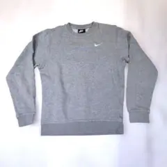 ​【人気】NIKE スウェット トレーナー 刺繍ロゴ グレー M相当 裏起毛