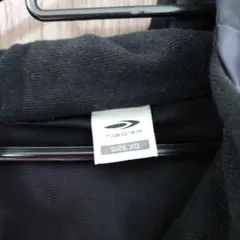 TIGORAのメンズパーカー