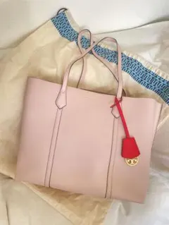 美品⭐︎TORY BURCH トリーバーチ ペリー トートバッグ A4可能 自立