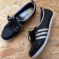 adidas vibecomplete ブラック フラットシューズ パンプス
