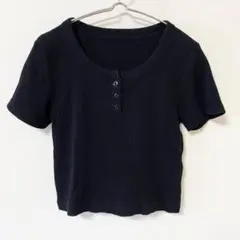 【ジーユー】ワッフルヘンリーネックTシャツ クロップドショート丈 綿混 Mのサムネイル