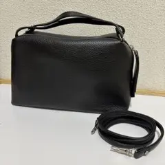 【美品】GIANNI CHIARINI アリファ M 黒 公式価格39,600円