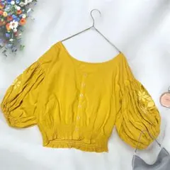 《JEANASIS》 オフショルダーブラウス 黄 花柄 刺繍 バルーンスリーブ