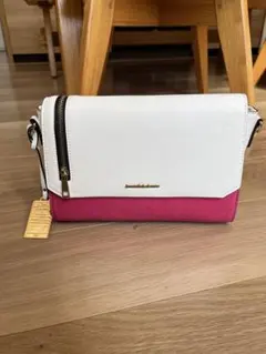 Samantha &chouetteホワイトとピンクのショルダーバッグ