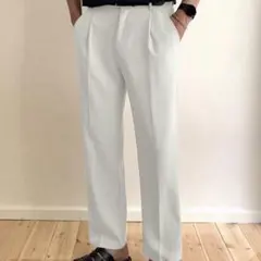 ホワイト　パンツ　スラックス　メンズ　白　Mサイズのサムネイル