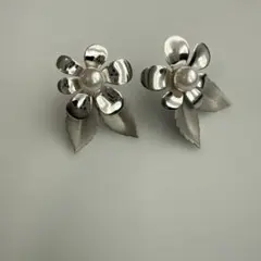 スタージュエリー シルバーパールピアス - メルカリ