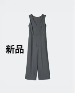 【新品タグ付き】UNIQLO ジャンプスーツ ダークグレー Sサイズのサムネイル