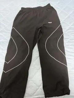 AllOUT ブラック トラックパンツ