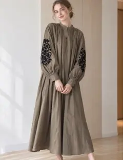 Ameri MADELYN EMBROIDERY DRESSブラウンMサイズ - メルカリ