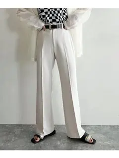 ストレートパンツ スラックス グレー 美脚パンツ