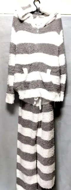 新品タグ付フリーサイズふわふわジェラートピケ ボーダーウェア 上下フードポケット