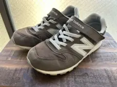 New Balance 996 キッズシューズ ネイビー ベルクロ