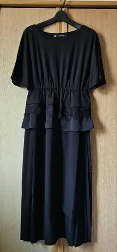 ☺️GU×UNDERCOVER☺️切り替えワンピース 黒 M 美品