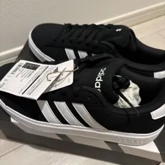 【新品】adidas スニーカー ブラック 25.5cmのサムネイル