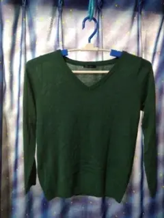 ダークグリーン Vネックセーター Mサイズ(薄手)