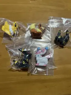 ポケモン　ポケモンキッズ　指人形　ブラッキー　ニンフィア　ブイズ　セット