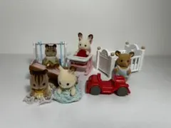 シルバニア　ブランコ　ベビーチェア　ベビーベッド　シーソー　車　リス　うさぎ