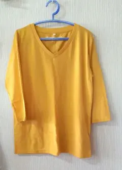 Tシャツ　L　V首七分袖　洗濯のみ　マスタード　色あせなし　美品です