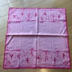 【チャコット】バレエダンサー柄のピンクハンカチのサムネイル