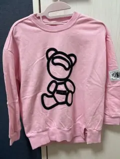 匿名配送 美品 子供 キッズ クマ刺繍 ピンク トレーナー 140cm