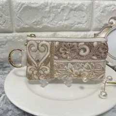 Item thumbnail for item 28c9520a-7d36-4ba8-a05c-b137bb7165c4