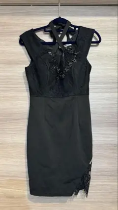 11/8まで値下げ中ブラックキャバドレス