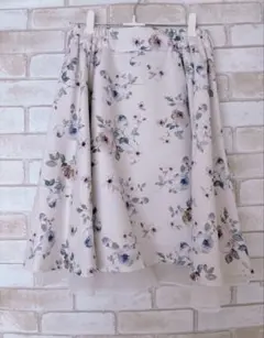 evelyn 花柄フレアスカートのサムネイル