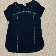 H&M 黒トップス