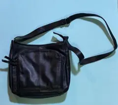 【美品】　牛革ショルダーバッグ　ベルーナ