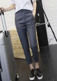 新品グレー スラックス ベルトループ付き