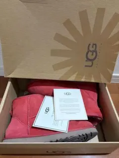 UGG(アグ) ムートンブーツ 赤のサムネイル