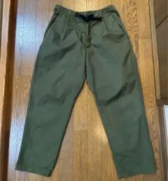 GoldWin ゴールドウィン ワンタックテーパードパンツ カーキ Mサイズ相当