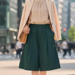 ザラ　ZARA　ダークグリーン ショートパンツ　ウエストゴム　きれいめ　6010