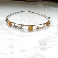 花飾りゴールドカチューシャ